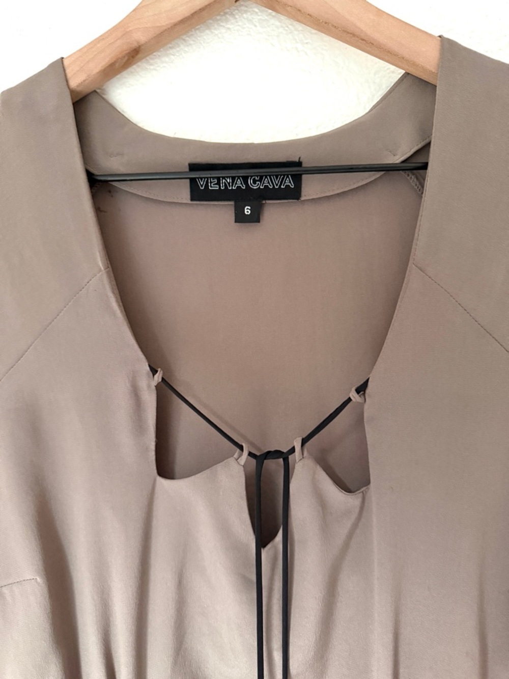 Vintage Vena Cava Silk V-neck Tunic Blouse - EUC - 6 - Picture 3 of 8